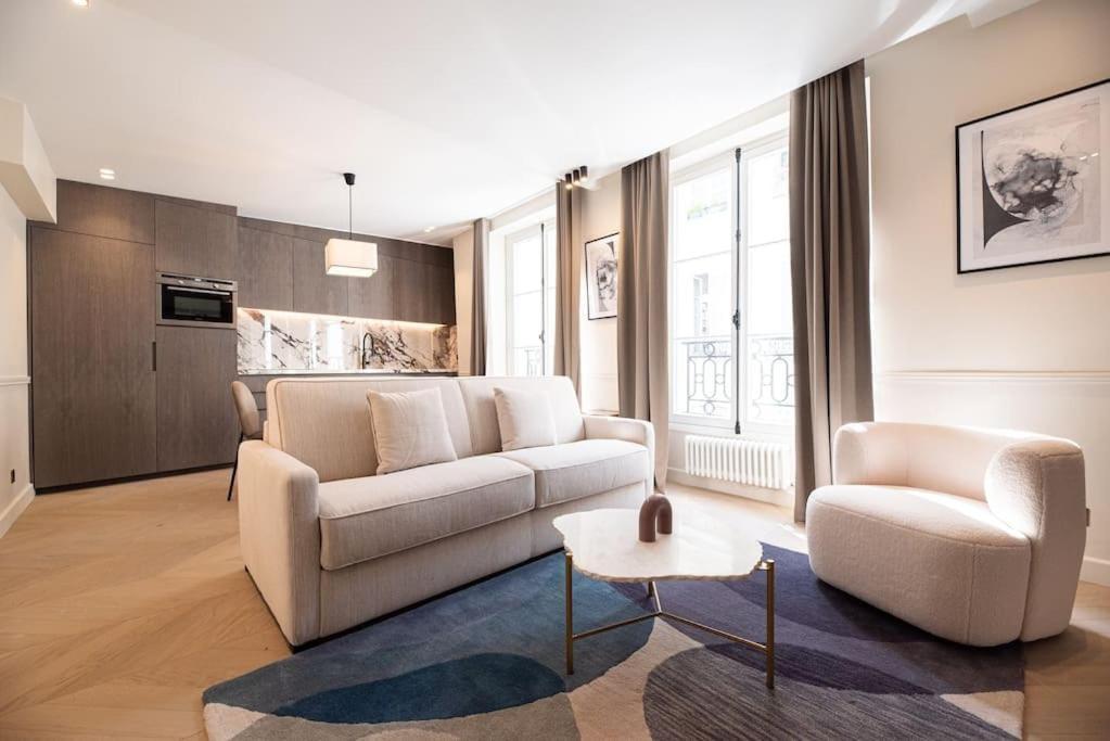 Relax In A Charming Flat In Le Marais Parijs